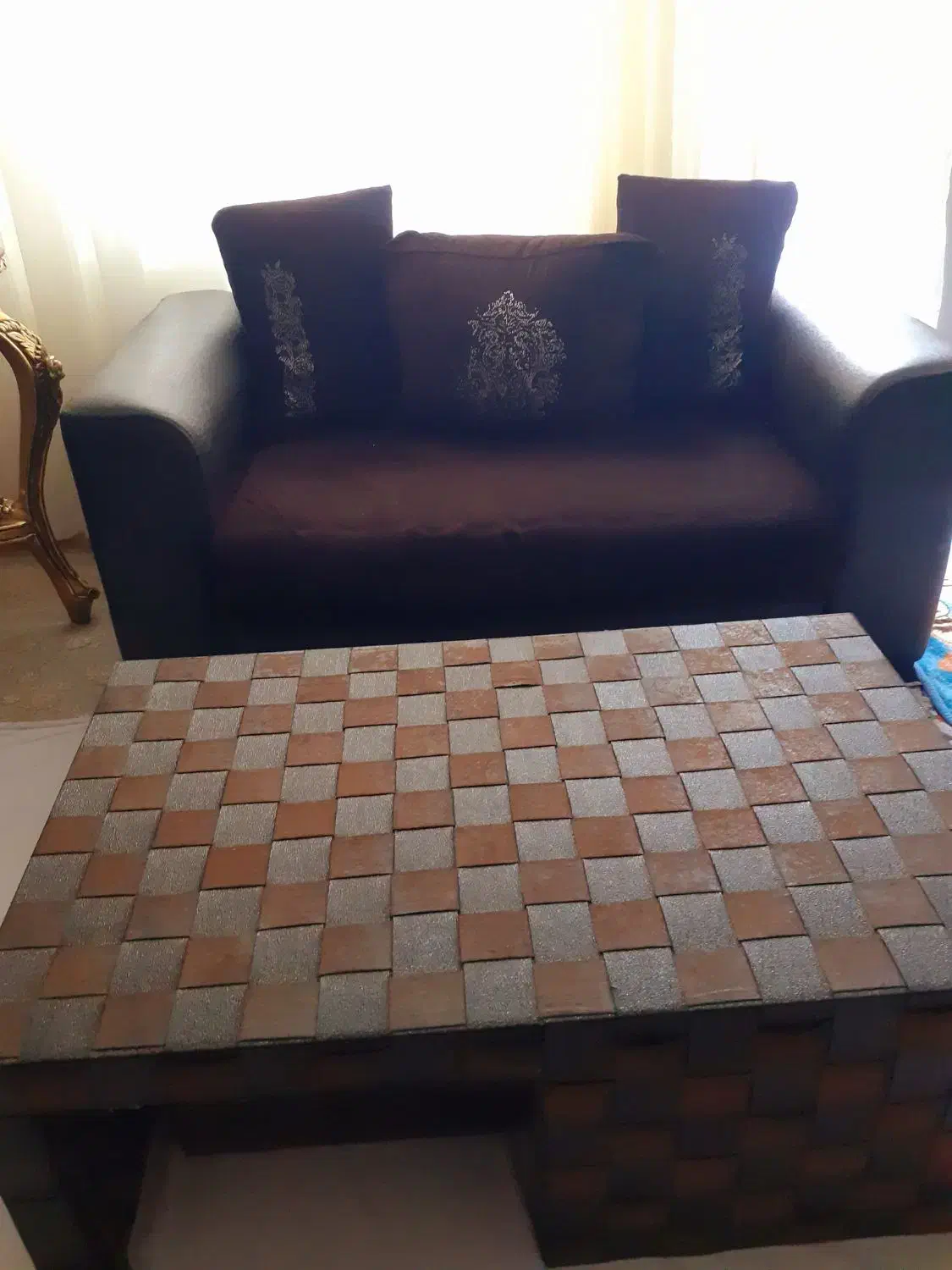 یک عدد میز نهارخوری سالم، میز تلویزیون،مبل راحتی|مبلمان خانگی و میز عسلی|میاندوآب, |دیوار