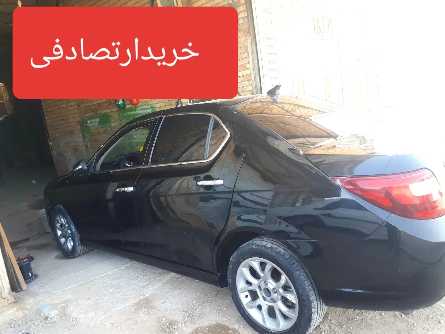 دنا پلاس۴۰۲ برای فروش تصادفی تماس|خودرو سواری و وانت|قم, دورشهر|دیوار