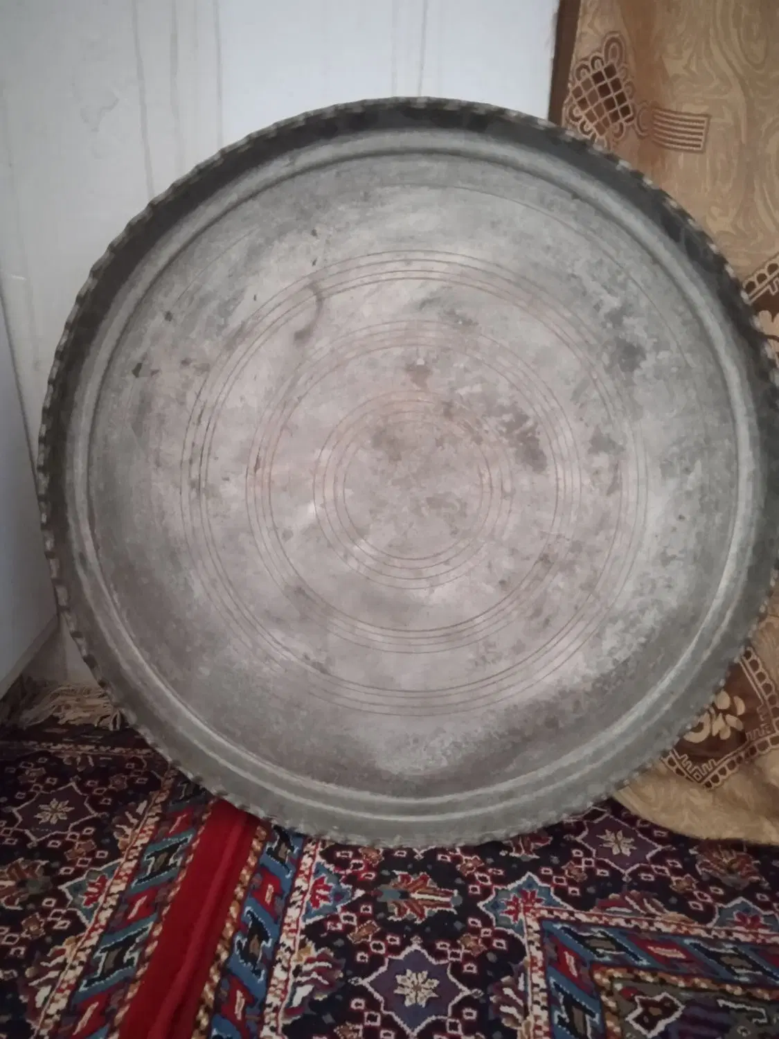 سینی مسی|کلکسیون اشیاء عتیقه|زاهدان, |دیوار