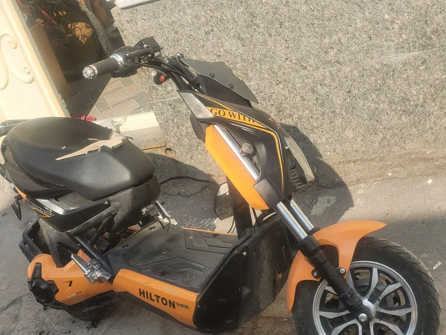 یک عدد موتور شارژ داریی پلاک وسند|موتورسیکلت|تبریز, |دیوار