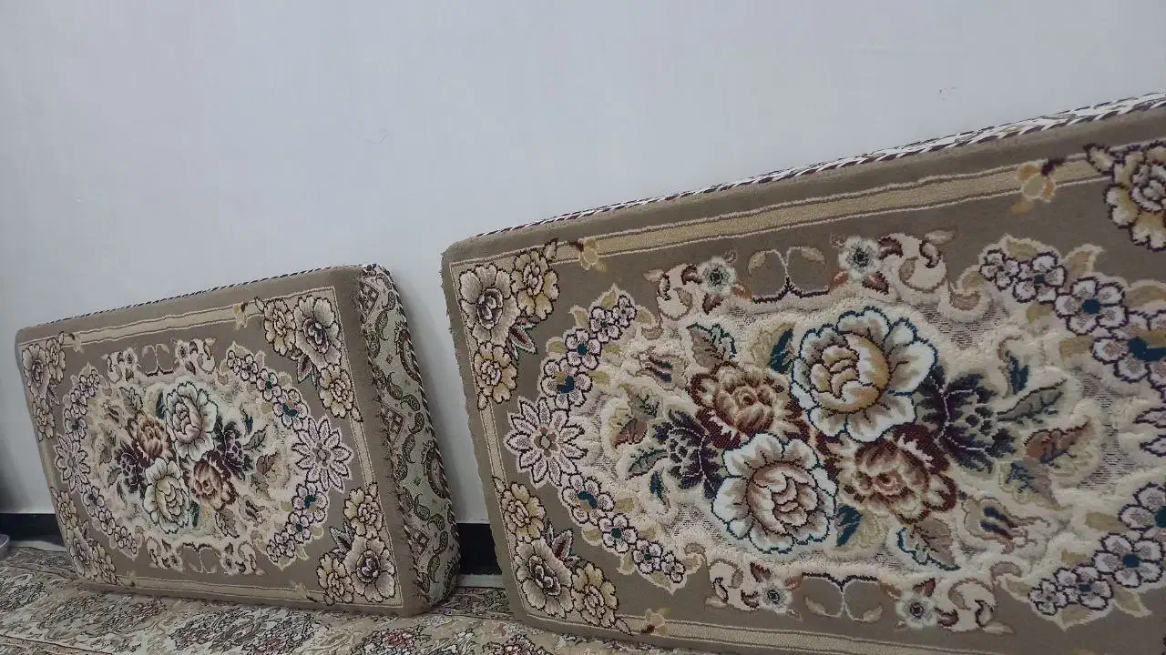 ۵ عدد پشتی|پشتی|مریوان, |دیوار