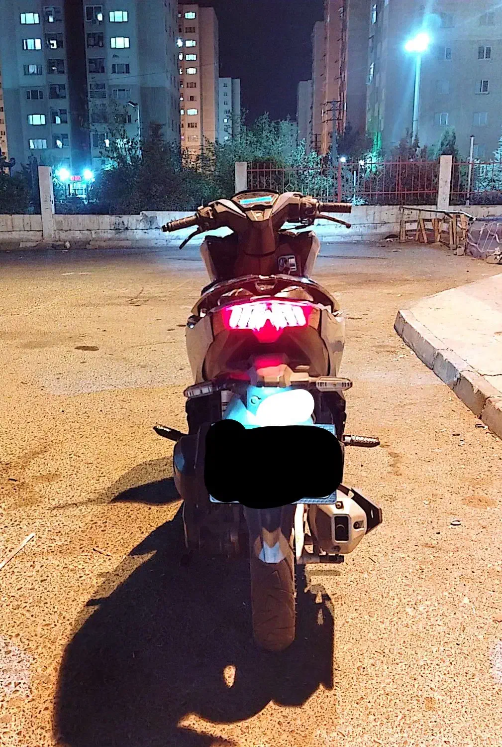 موتور سیکلت اتومات کلیک مدل ۹۹|موتورسیکلت|پرند, فاز ۵|دیوار