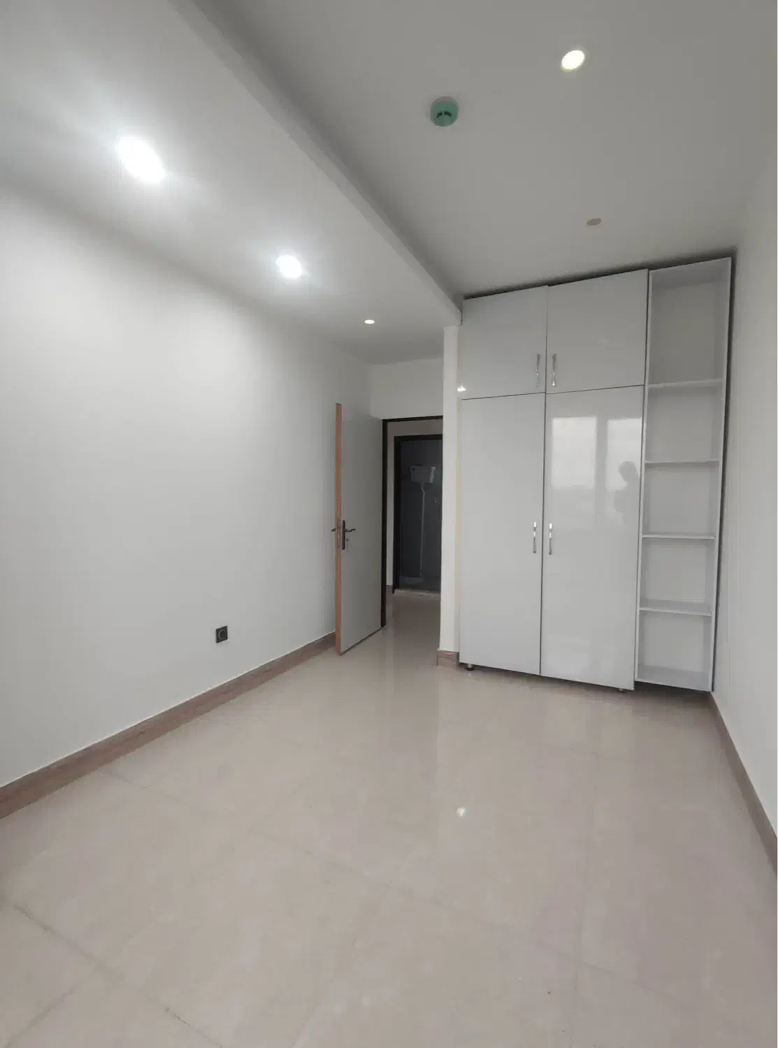 فروش واحد دوخواب سند تک برگ زیرقیمت|فروش آپارتمان|چالوس, |دیوار