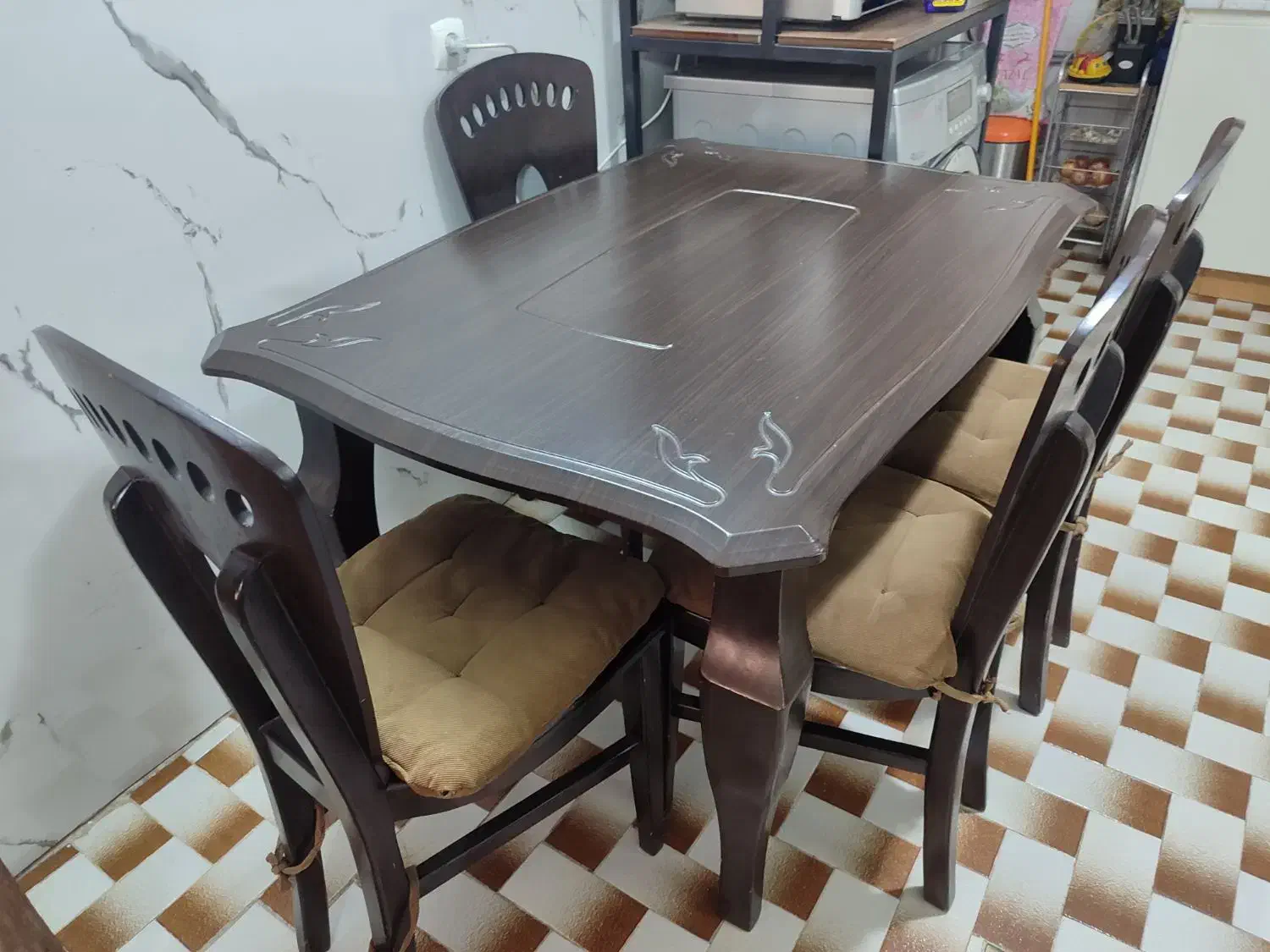 میز ناهار خوری|میز و صندلی غذاخوری|مشهد, کوشش|دیوار