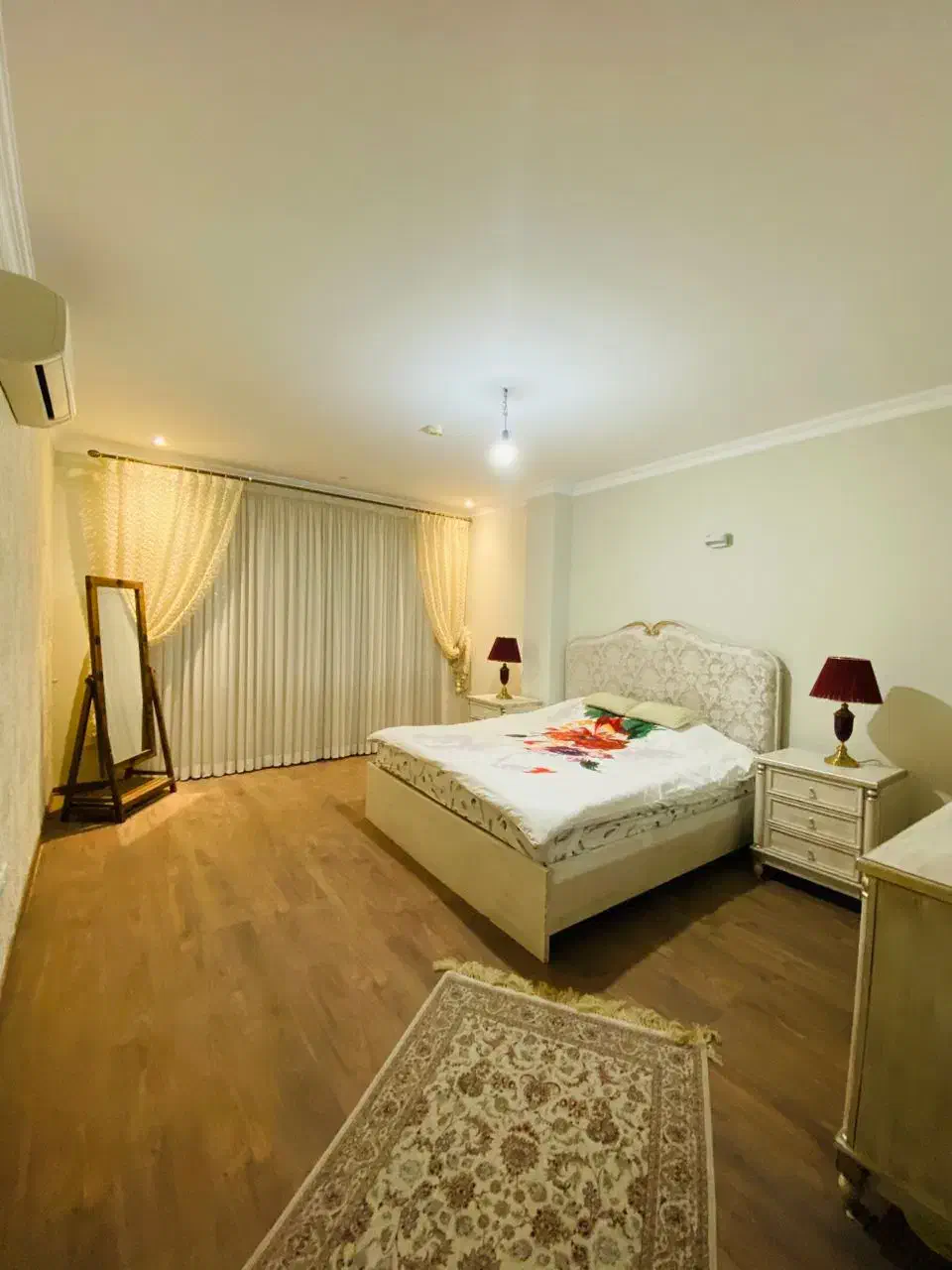 آپارتمان ۳۰۰ متری فرهنگیان/غرق نور از سه جهت|فروش آپارتمان|کرمان, |دیوار