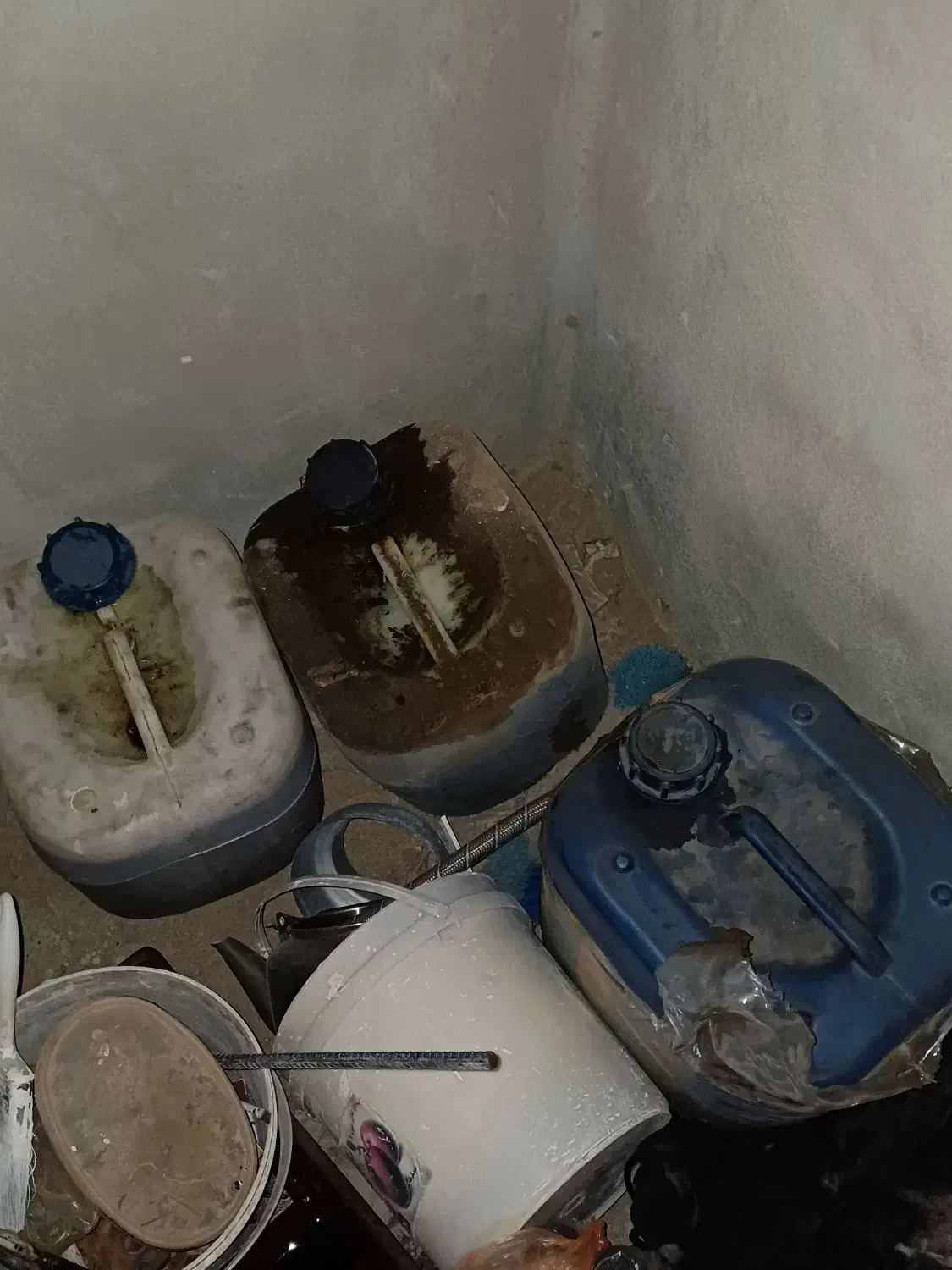 فروش روغن سوخته ۲۰ لیتری|عمدهفروشی|هشتگرد, فاز ۳ مهستان|دیوار