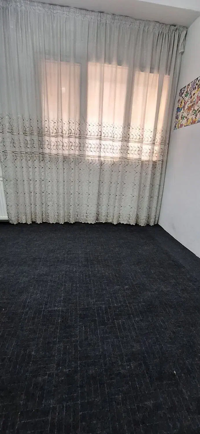 پرده|پرده، رانر، رومیزی|تهران, قصر فیروزه ۲|دیوار