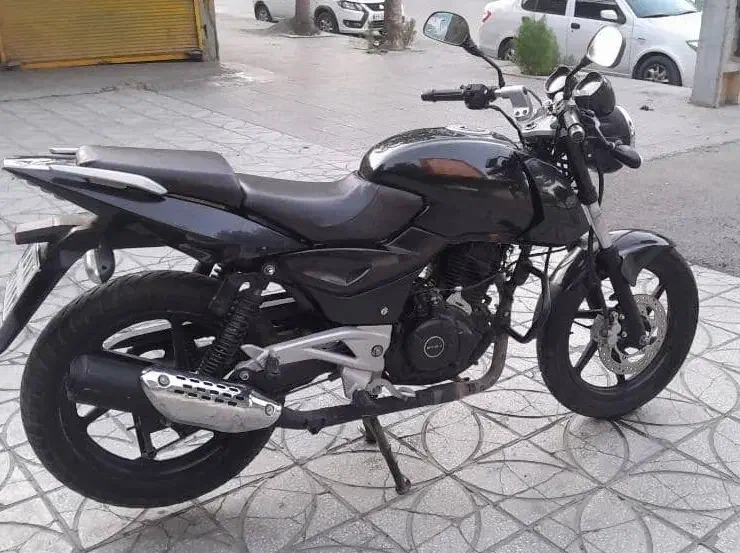 موتور پالس باجاج ۱۸۰ چراغ گرد مدل ۱۳۹۲|موتورسیکلت|کرمانشاه, |دیوار