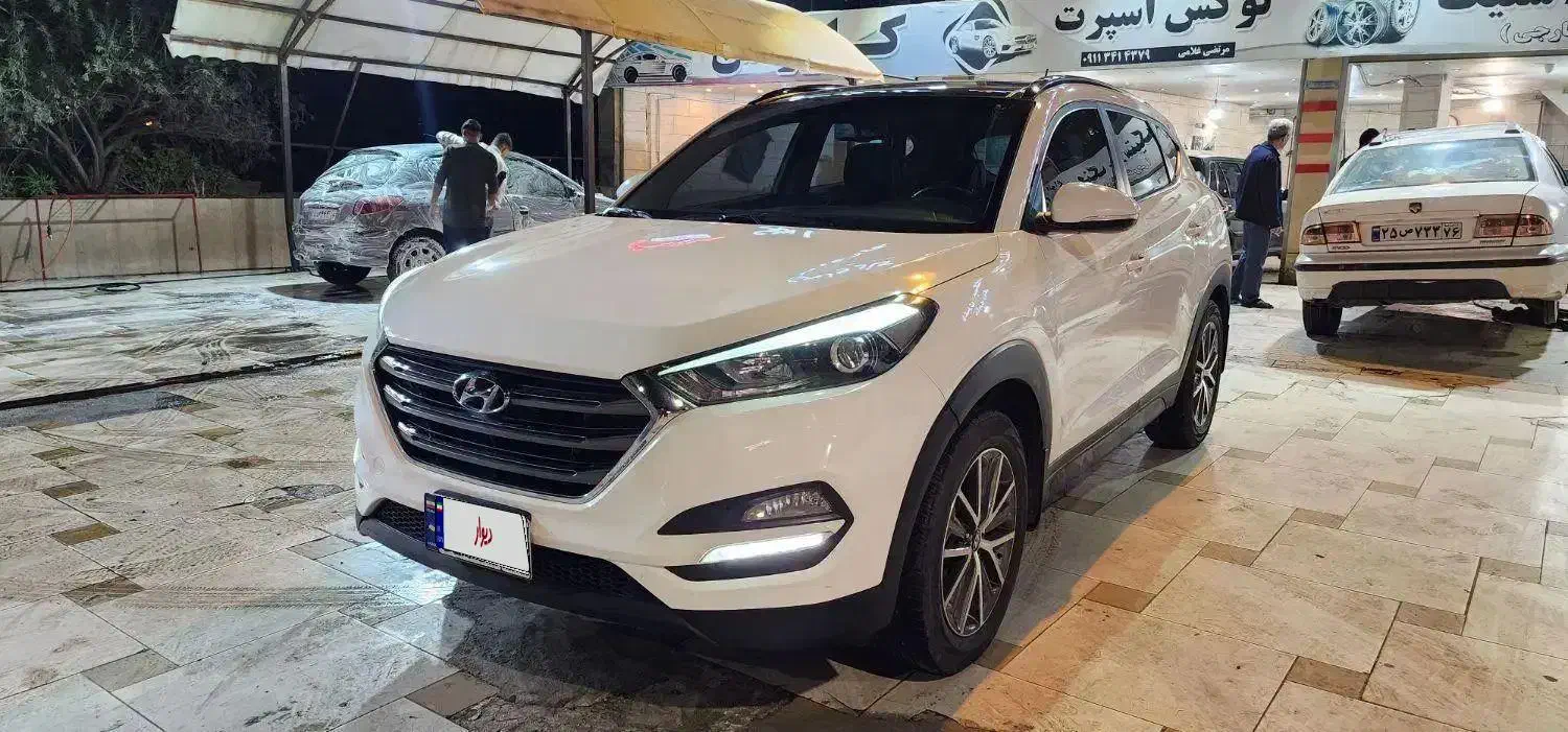 توسان نیوفیس ۲۰۱۷ پلاک منطقه|خودرو سواری و وانت|لاهیجان, جمهوری|دیوار