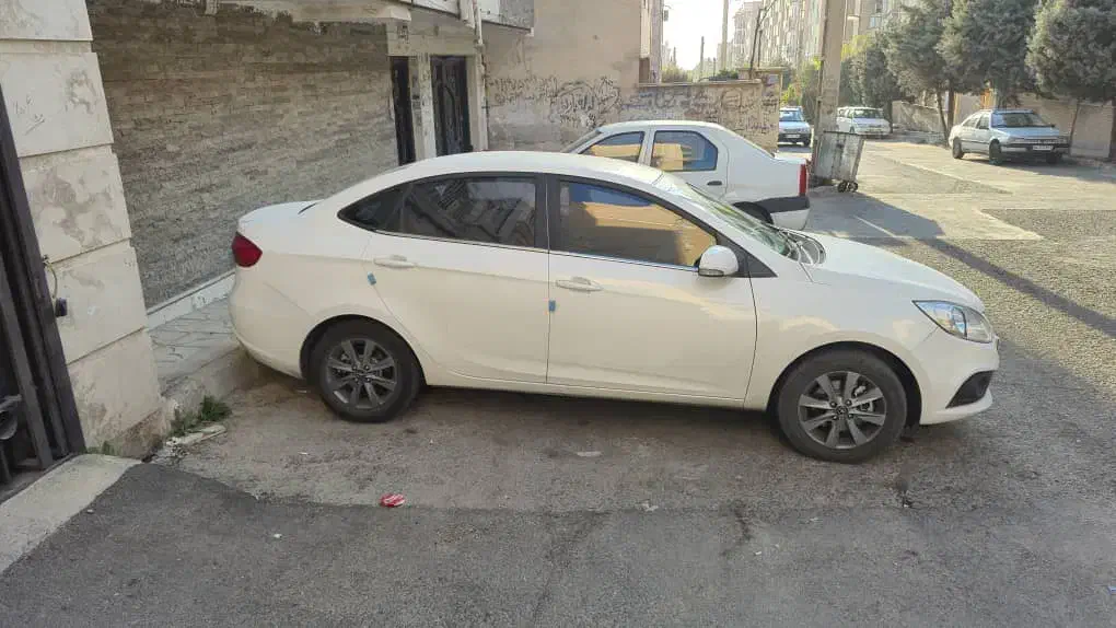 جک j4 مدل ۴۰۲|خودرو سواری و وانت|هشتگرد, فاز ۲ مهستان|دیوار