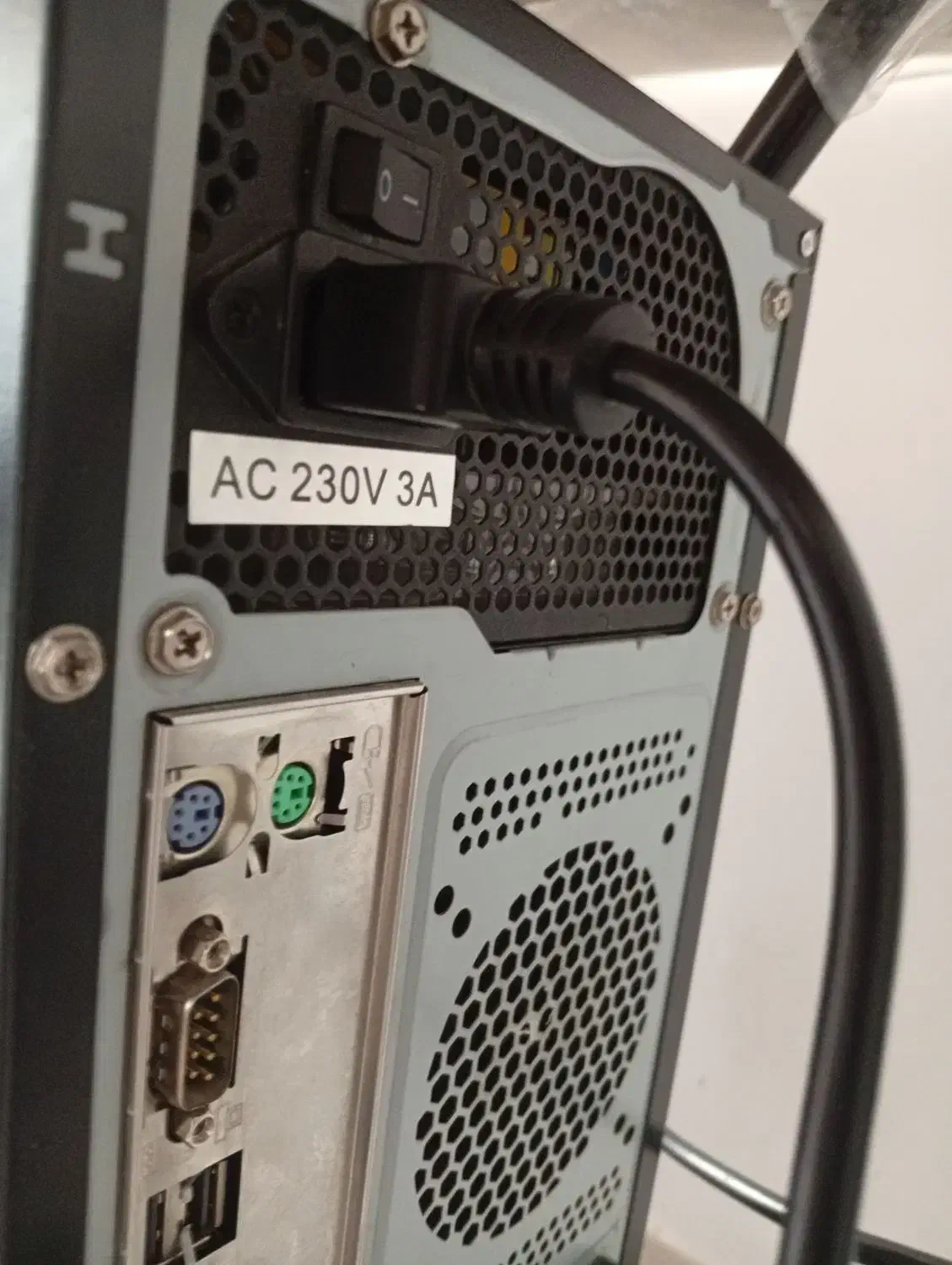 فروش کیس قدیمی|رایانه رومیزی|شهرکرد, |دیوار