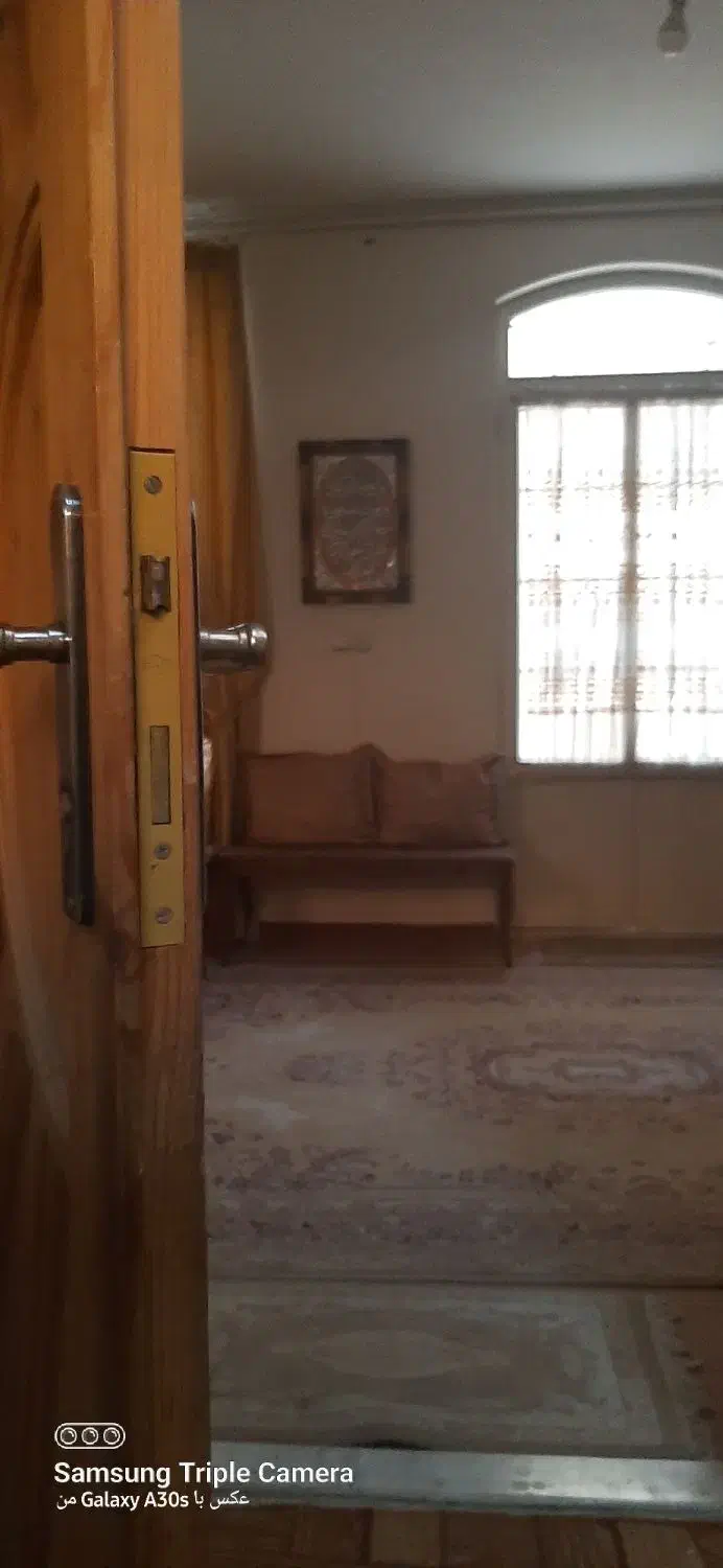 اجاره منزل هم کف خ دانشگاه بن بست معصوم|اجارهٔ خانه و ویلا|کاشان, کلنگه|دیوار