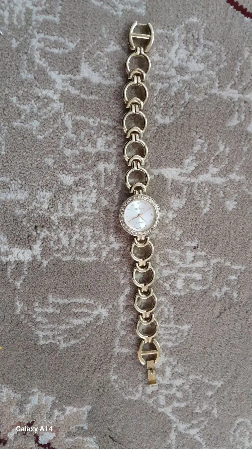 ساعت مچی|ساعت|قم, ولیعصر|دیوار