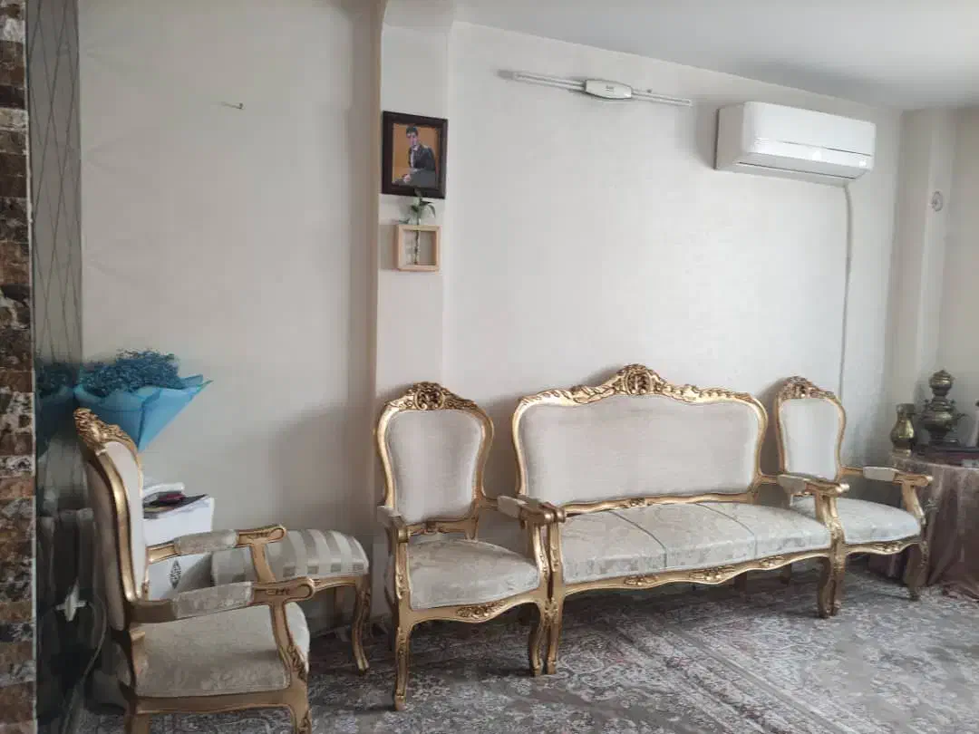 مبل کلاسیک سلطنتی 6 نفره|مبلمان خانگی و میز عسلی|تهران, شیوا|دیوار