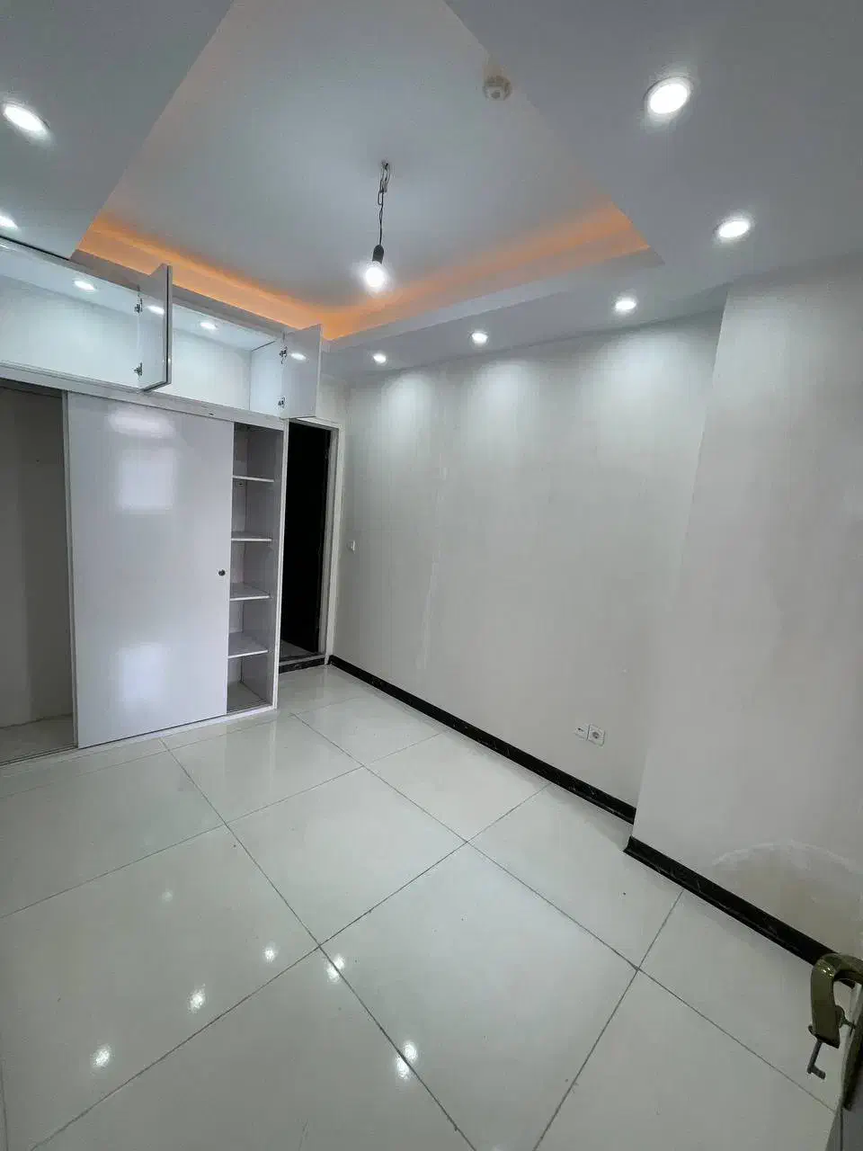 72 متری تک واحدی