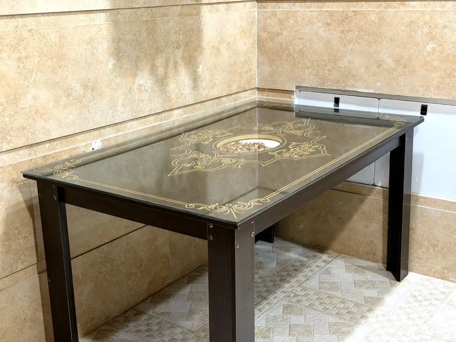 میز ناهارخوری|میز و صندلی غذاخوری|آبدانان, |دیوار