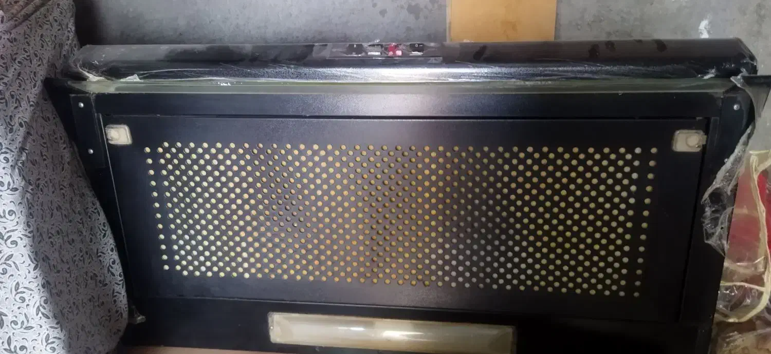 هود کتابی|هود|تربت‌حیدریه, کلاته توکلی|دیوار