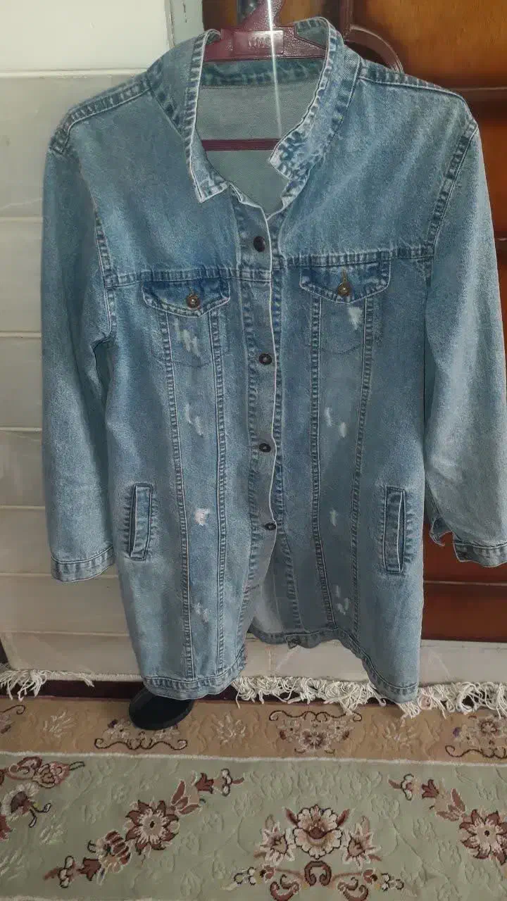 مانتو لی صخیم|لباس|میبد, |دیوار