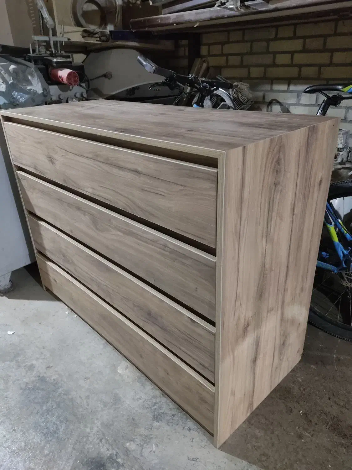 دراور|جاکفشی، کمد، دراور|کنگاور, |دیوار