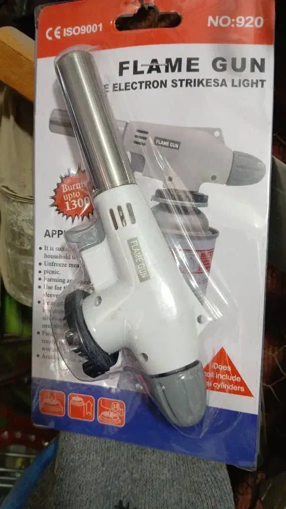 کپسول گاز همراه با فندکی مناسب باربیکیو و طبیعت|اجاق گاز و لوازم برقی پختوپز|شیراز, بازار|دیوار