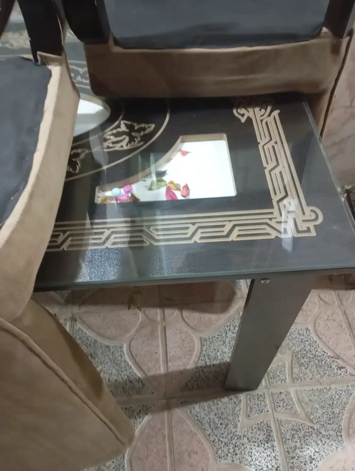 میز غذا خوری|میز و صندلی غذاخوری|گیان, |دیوار