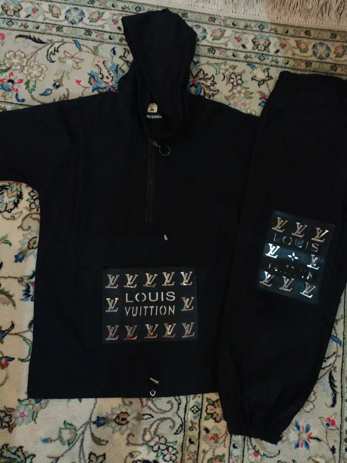 لباس ست|لباس|شیراز, معالی‌آباد|دیوار