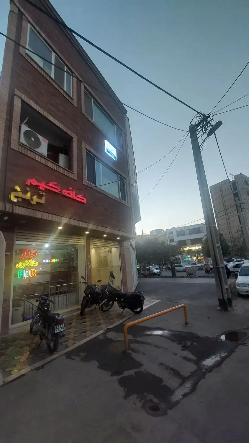 مغازه بر خیابان حاج زینل|فروش مغازه و غرفه|قم, حاج زینل|دیوار