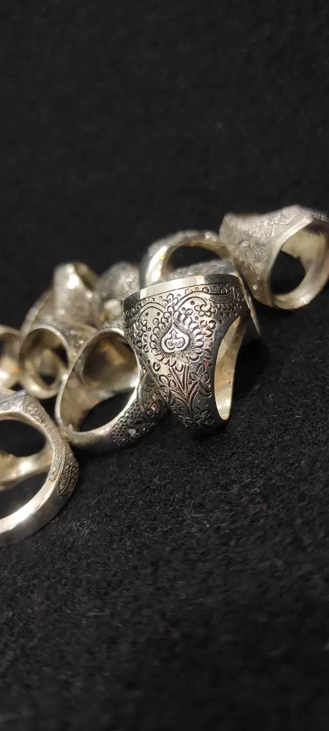 انکشتر|کلکسیون اشیاء عتیقه|مشهد, کوشش|دیوار