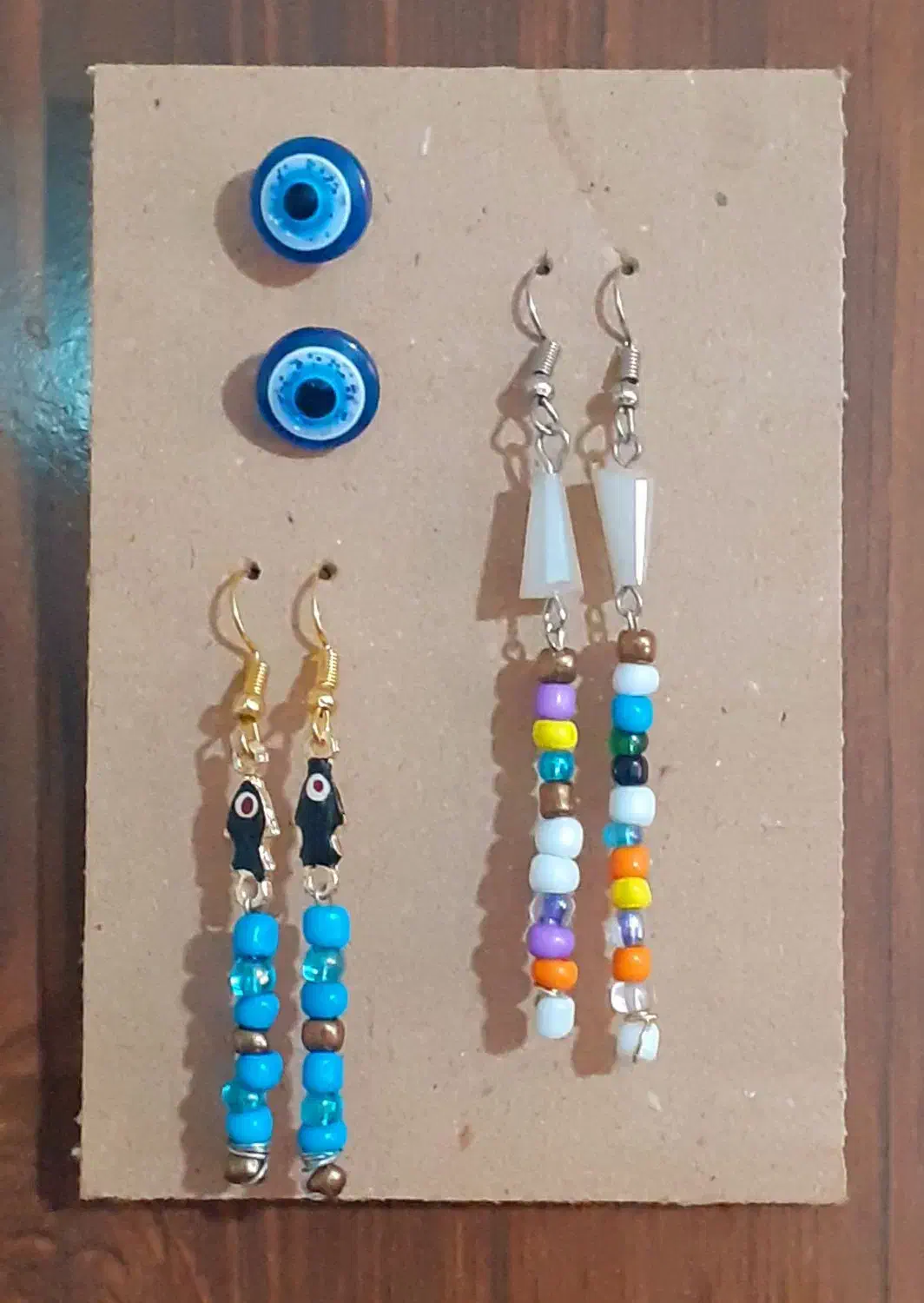 گوشواره ی منجوق|بدلیجات|چهارباغ, |دیوار