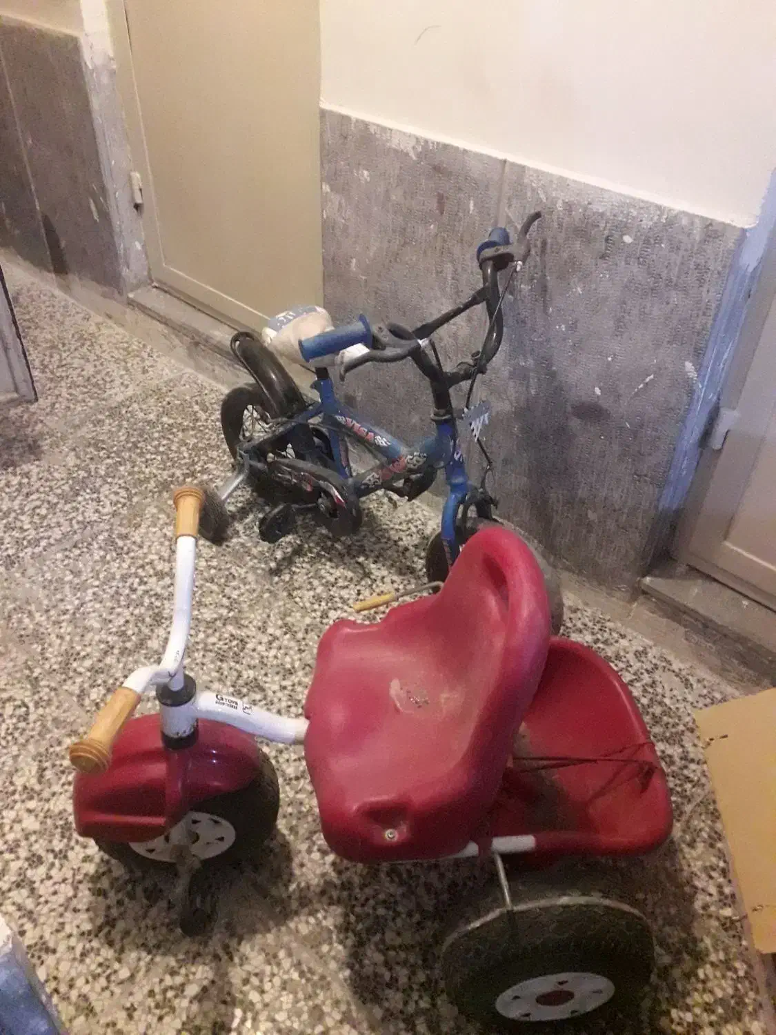 دوعدد چرخ یک دوچرخه دست سه چرخه سالم|دوچرخه، اسکیت، اسکوتر|مشهد, حجاب (شهرک غرب)|دیوار