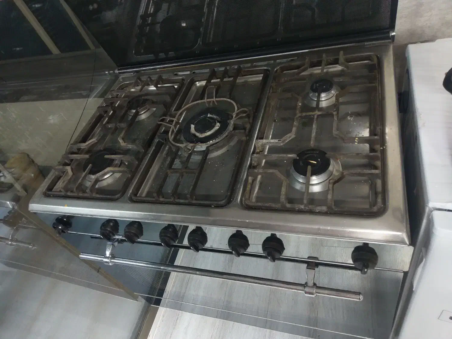 گاز ۵ شعله|اجاق گاز و لوازم برقی پخت‌وپز|فولادشهر, A2|دیوار