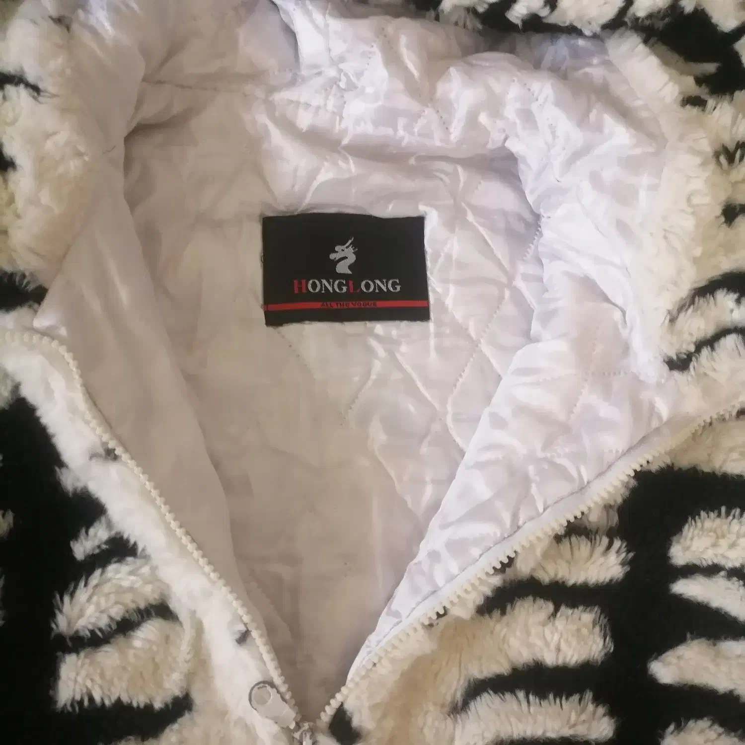 کاپشن ورق بزنید|لباس|مشهد, حسابی جنوبی (شهرک غرب)|دیوار