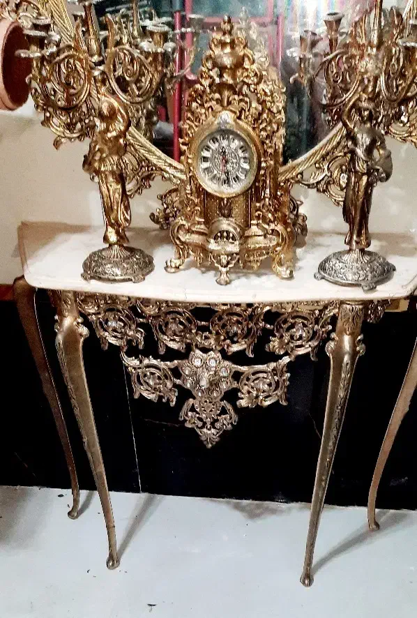 آینه شمدان،تابلوفرش،تخت خواب،میزتلوزیون،لوسترسماور|مبلمان خانگی و میز عسلی|تبریز, |دیوار
