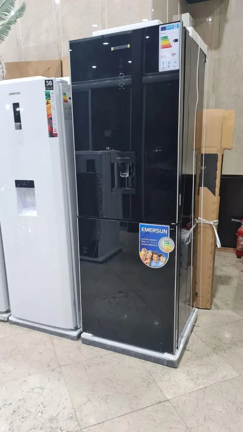 یخچال پایین فریزر لوکس مشکی امرسان|یخچال و فریزر|بیرجند, |دیوار