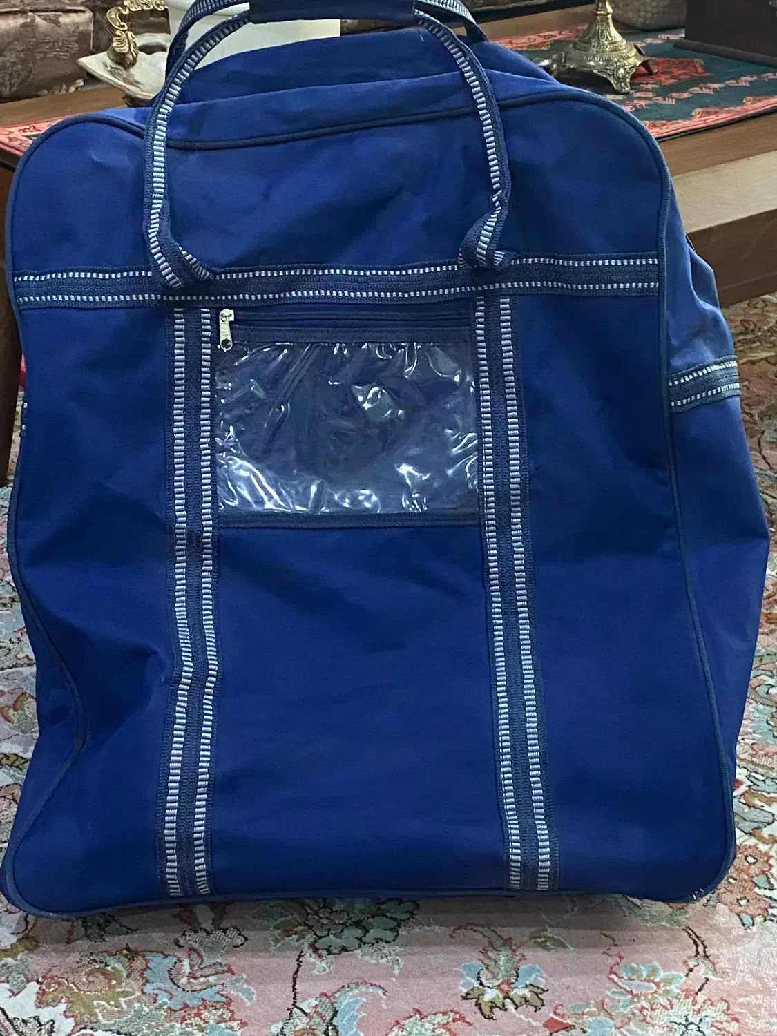 ساک برزنتی چرخدار|کیف، کفش، کمربند|رشت, منظریه|دیوار