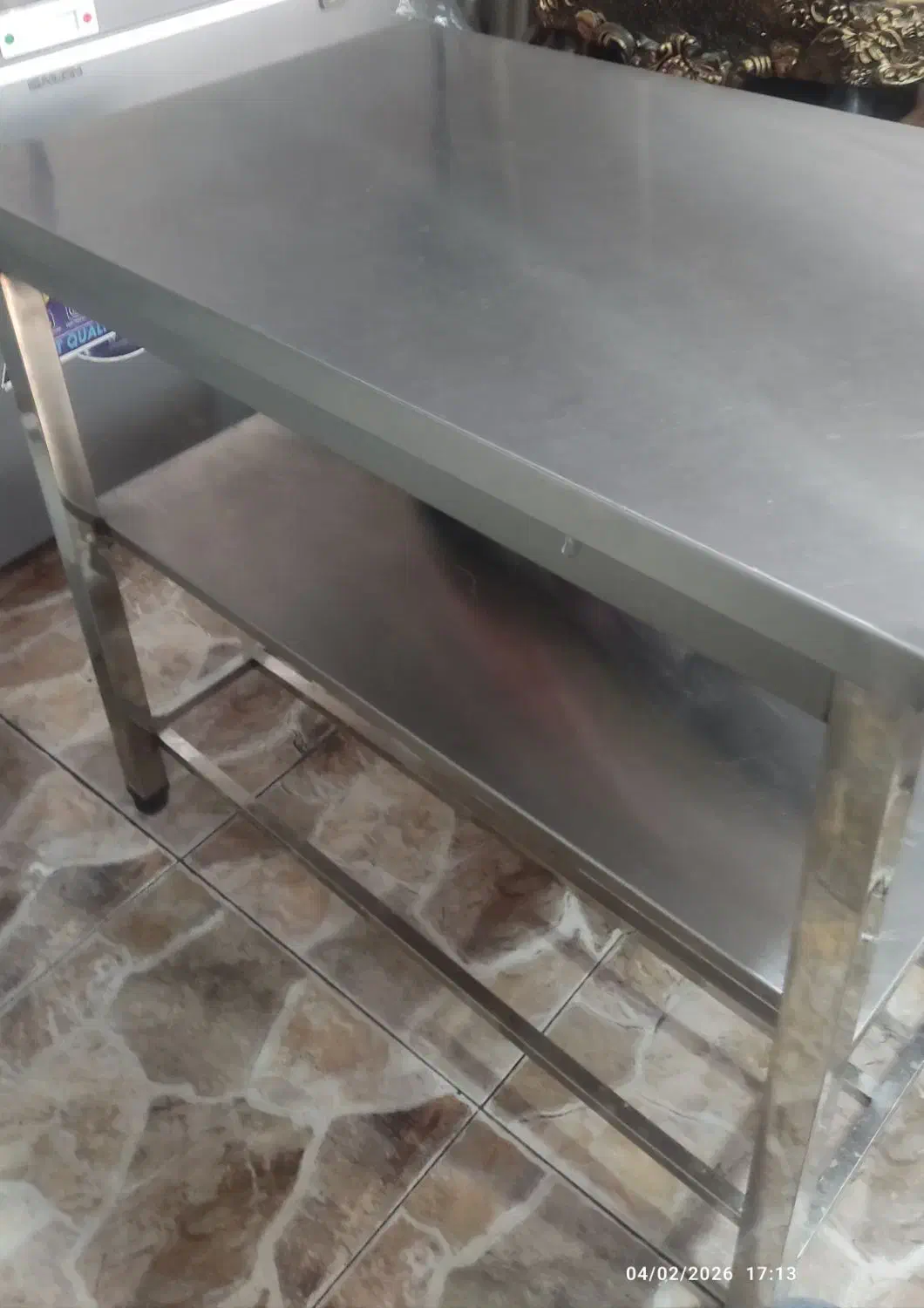 تاپینگ و میز کار و ...|کافی‌شاپ و رستوران|اندیشه, اندیشه فاز ۱|دیوار