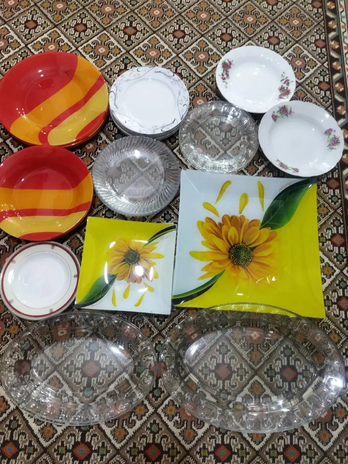 بشقاب|ظروف سرو و پذیرایی|مهاجران, |دیوار