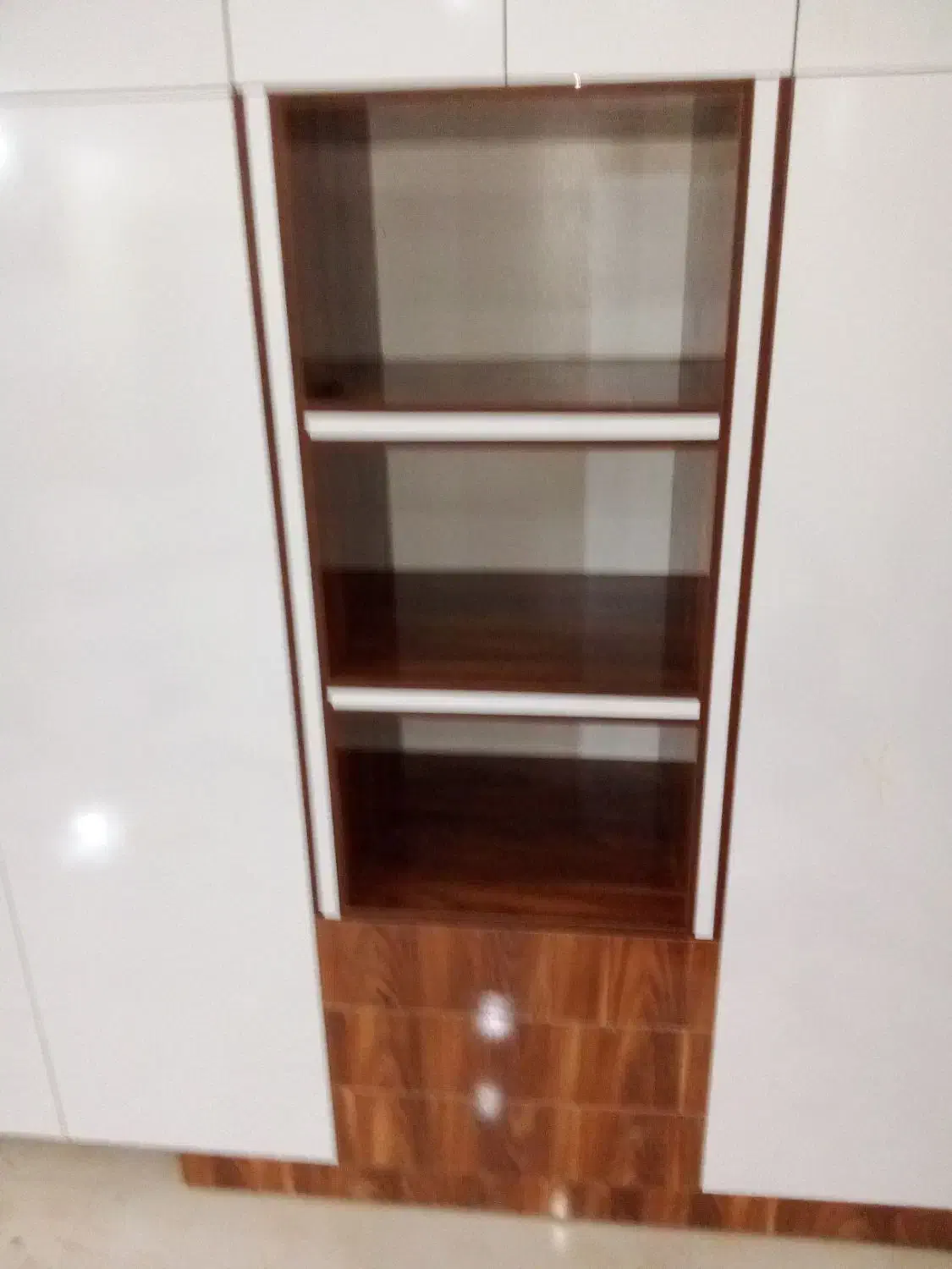 نصب وخورده کاری و تعمیرات کابینت وکمدو...|کتابخانه، شلف، قفسه‌های دیواری|اسلام‌شهر, شهرک مفیدی|دیوار