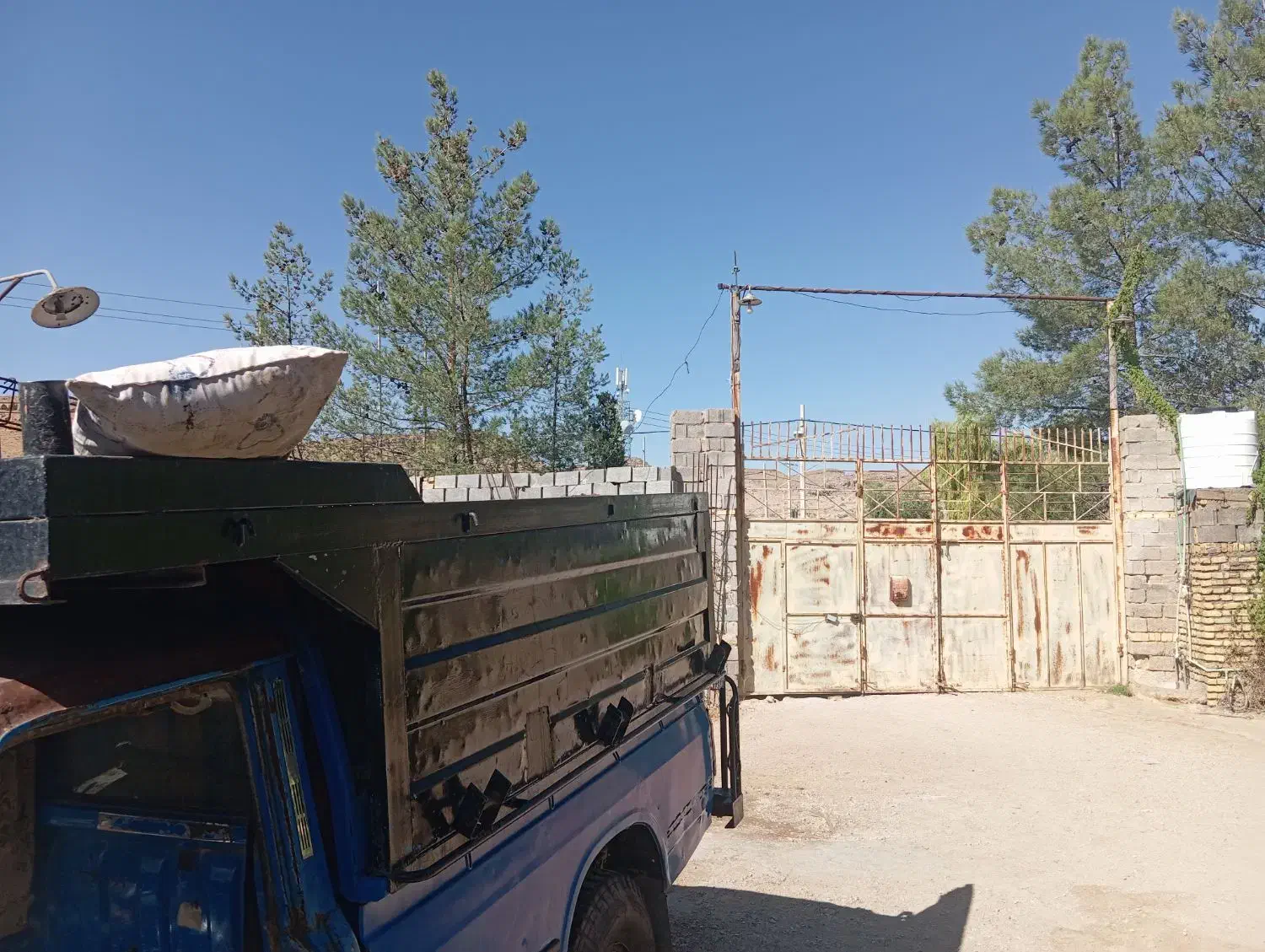 اتاق نیسان شمالی  نودونی با در گاو بندی ورق محکم|قطعات یدکی و لوازم جانبی|شیراز, داریون|دیوار