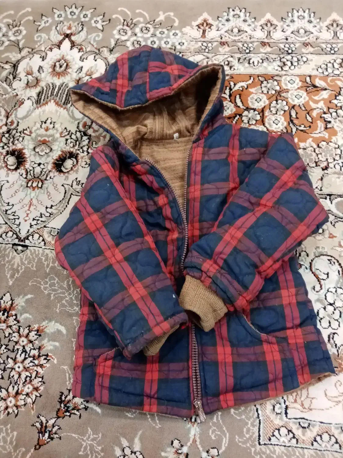 کاپشن بچه گانه|کفش و لباس بچه|نجف‌آباد, امام خمینی|دیوار