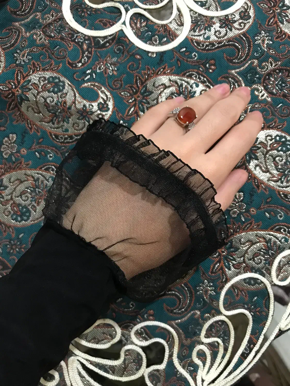 ساق دست توری|لباس|قم, الغدیر|دیوار
