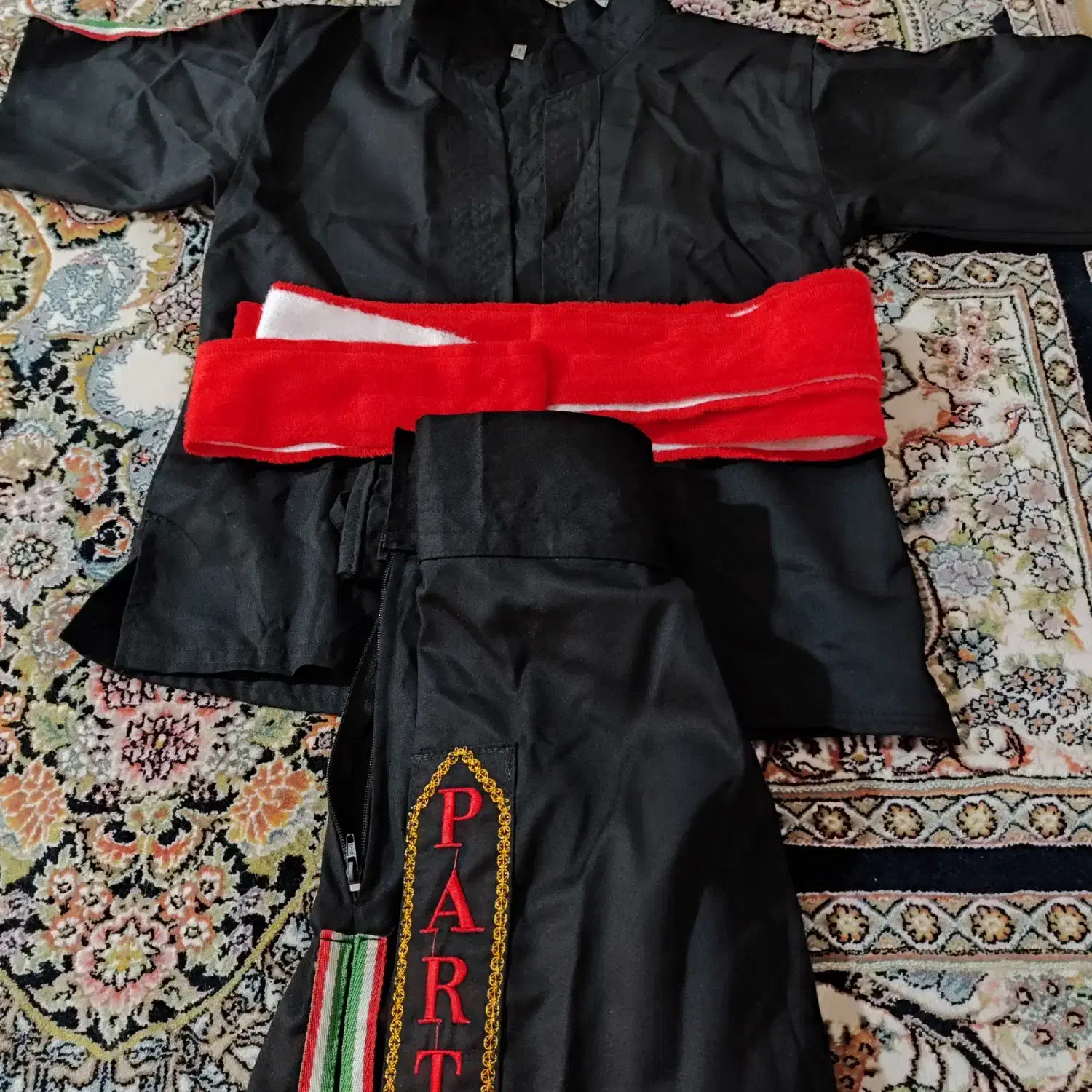 لباس کنگفو|لباس|یاسوج, |دیوار