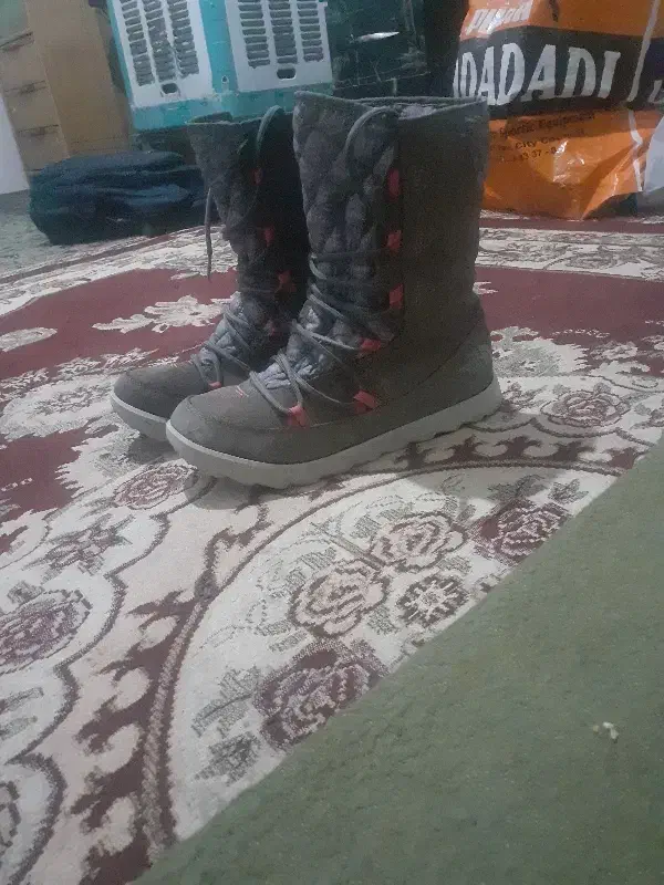 کفش|کیف، کفش، کمربند|خرمآباد, |دیوار