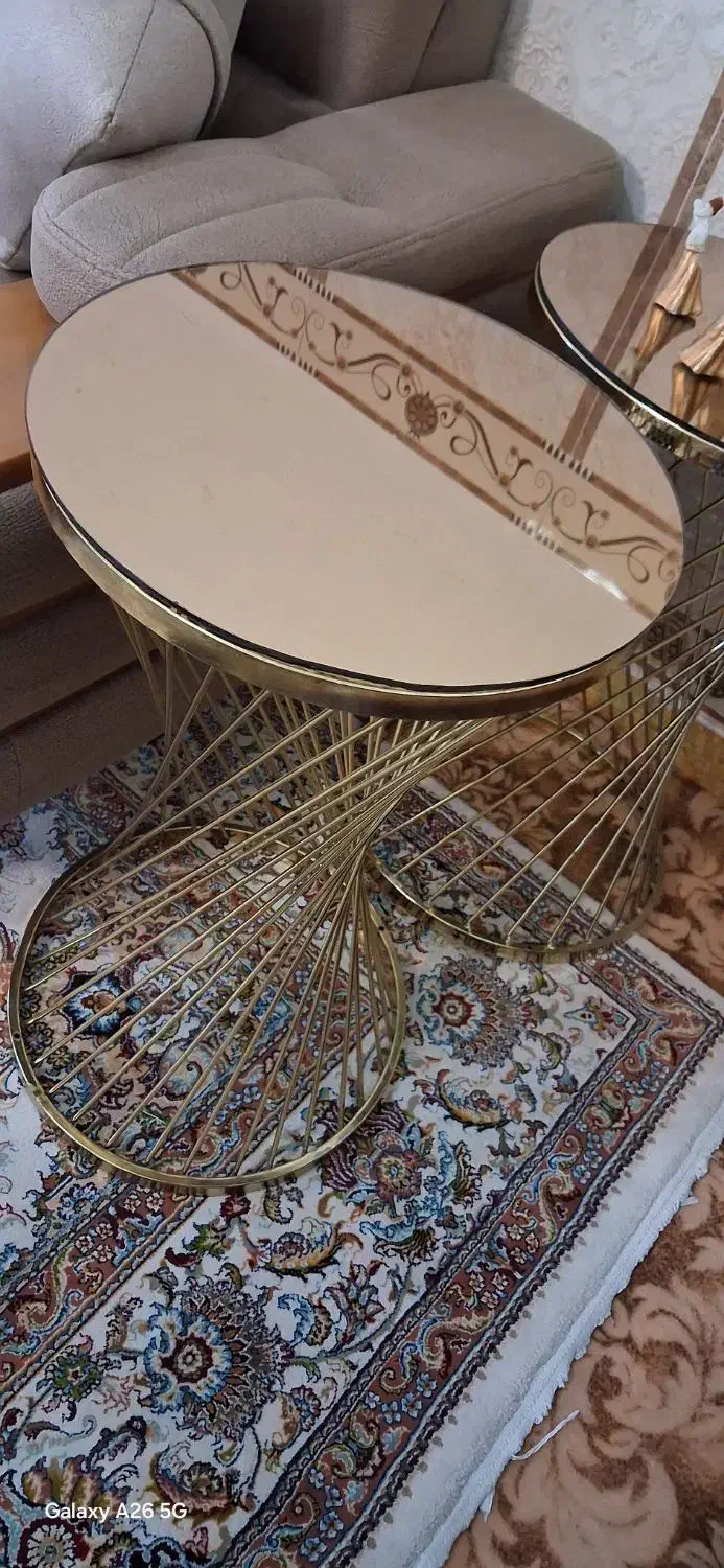 میز عسلی فلزی طلایی نو|مبلمان خانگی و میز عسلی|ملارد, |دیوار