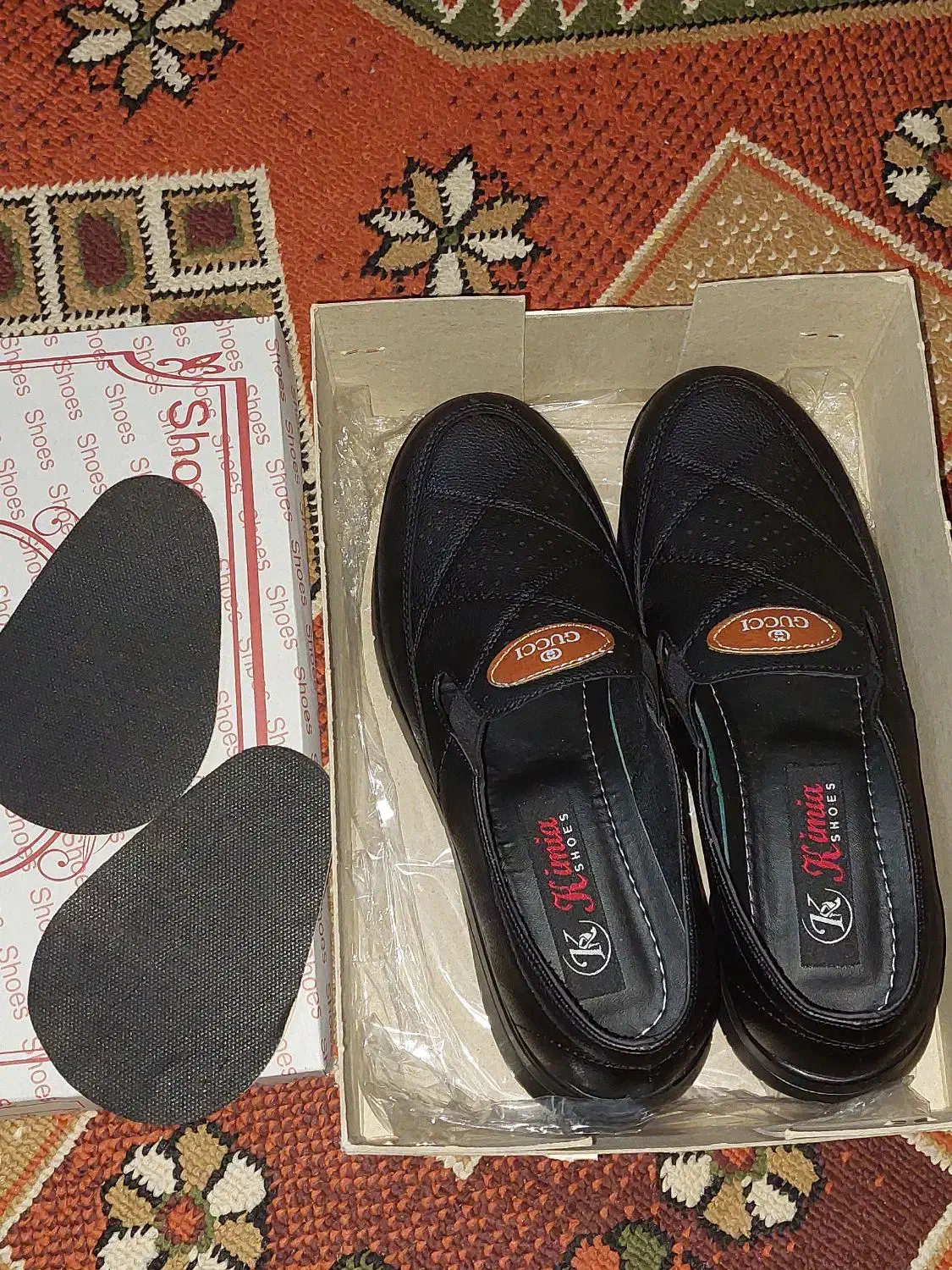 کفش|کیف، کفش، کمربند|بهبهان, |دیوار