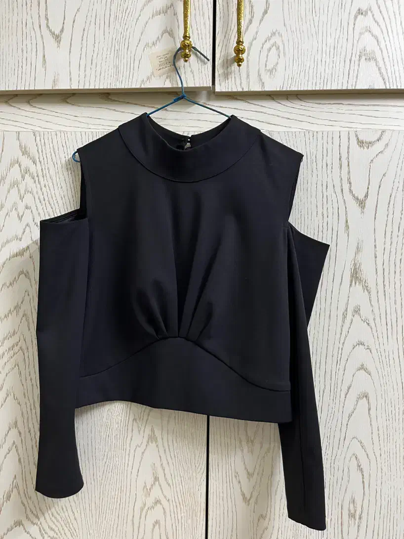 لباس|لباس|مشهد, سید رضی|دیوار