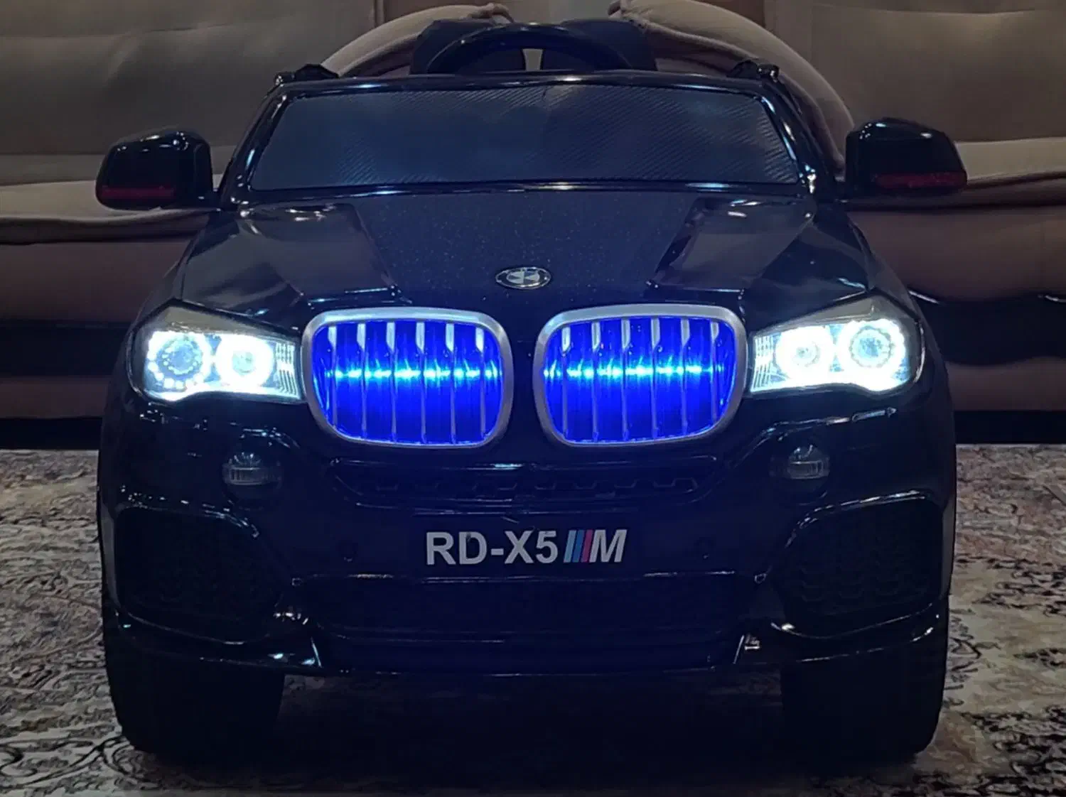 ماشین شارژی شاسی بلند بدون خط و خش|اسباببازی بچه|ارومیه, |دیوار