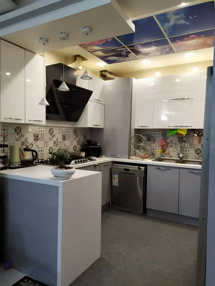 فروش منزل ویلایی خیابان مفتح|فروش خانه و ویلا|شیراز, شیشهگری|دیوار