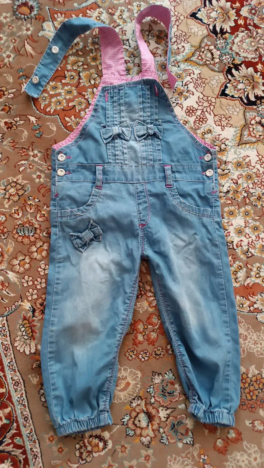 عروسکی|اسباب‌‌بازی|بروجرد, |دیوار