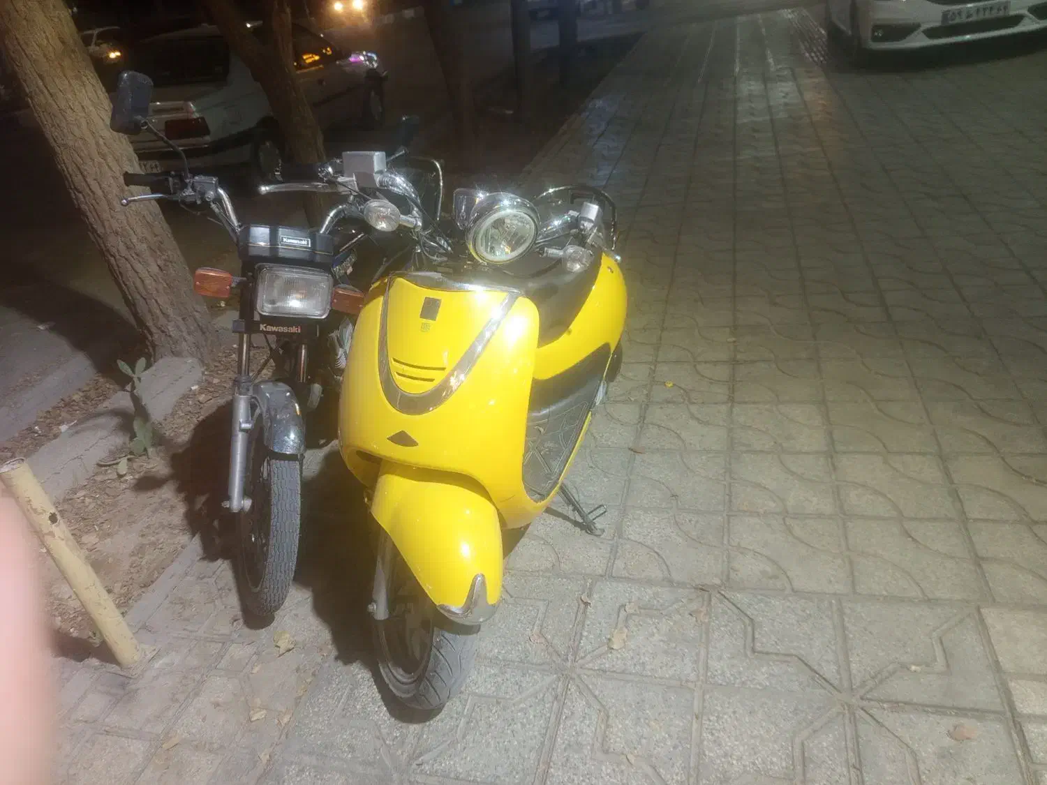 متور فیدل کلاسیک|موتورسیکلت|ابرکوه, |دیوار